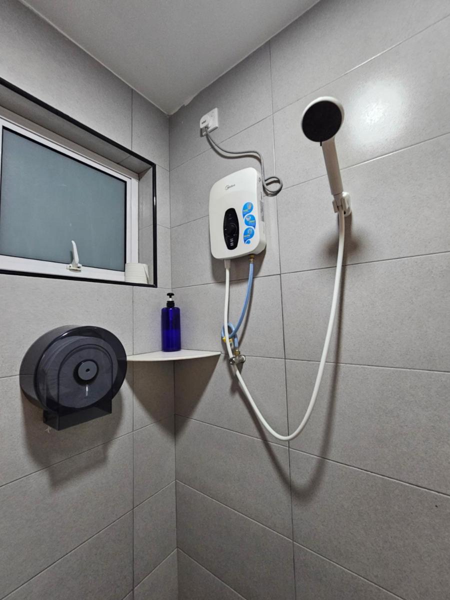 WARNI 45 Whole Or Room - Hizvo