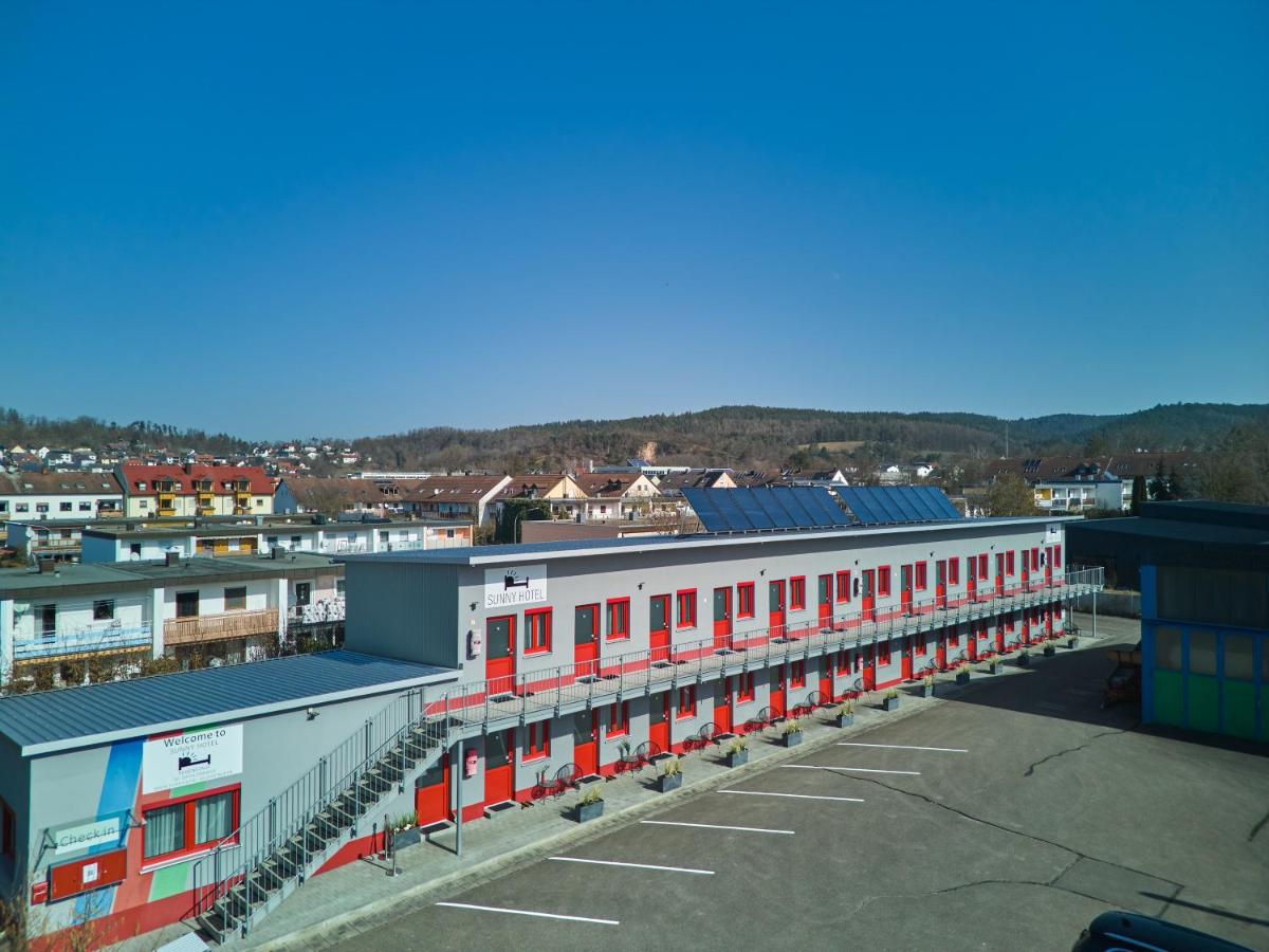 Sunny Hotel Regenstauf - Housity