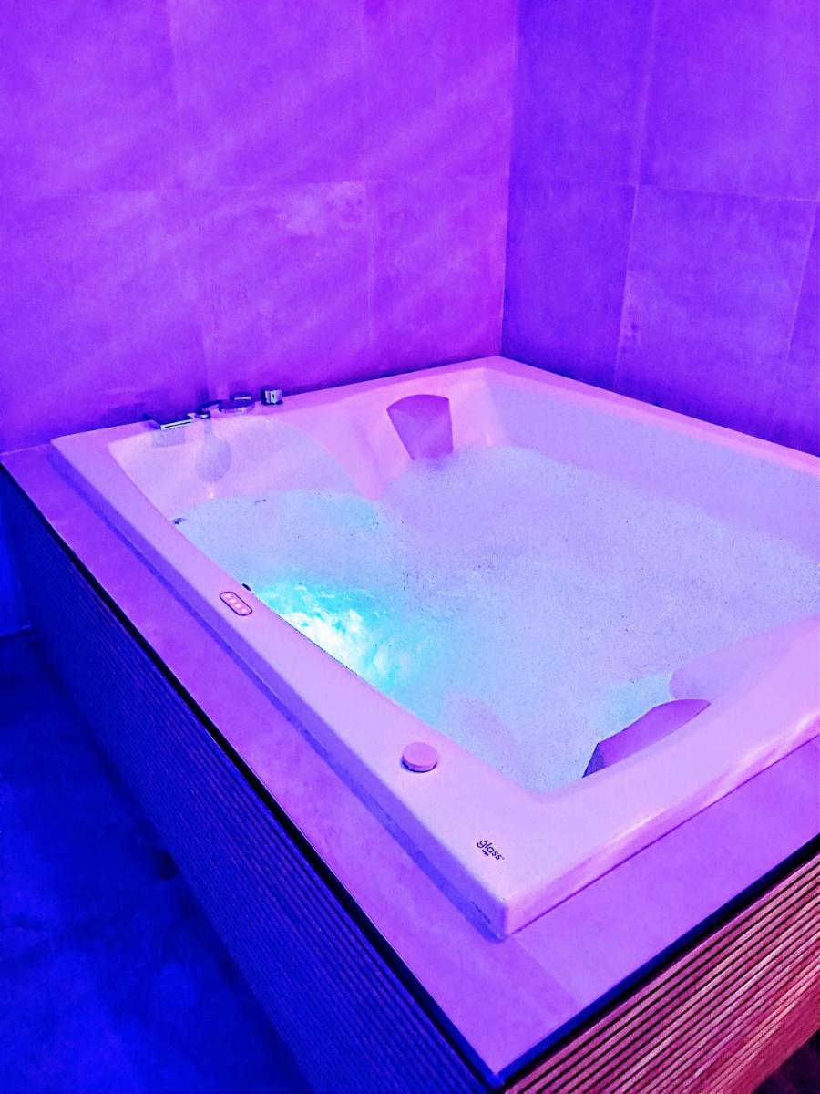 Big Mama Jungle Rooms e spa - Housity