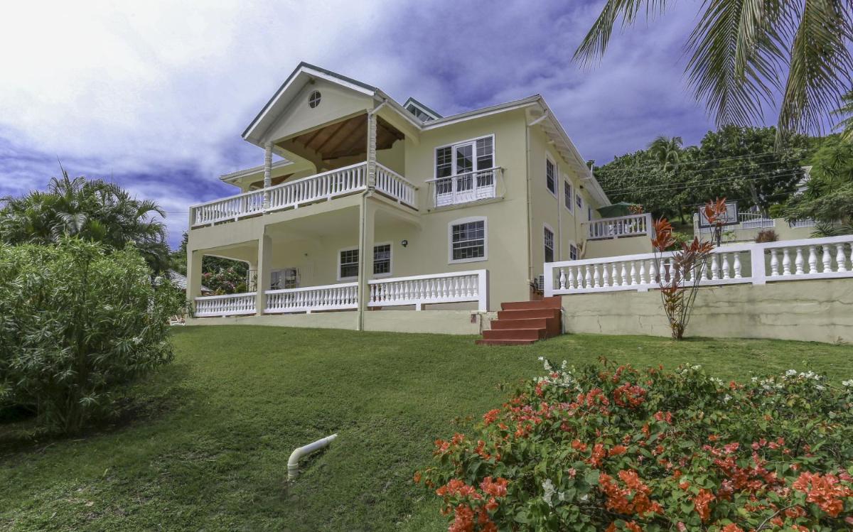 Newly renovated 3-bed spacious family home - Villa Decaj home - Housity