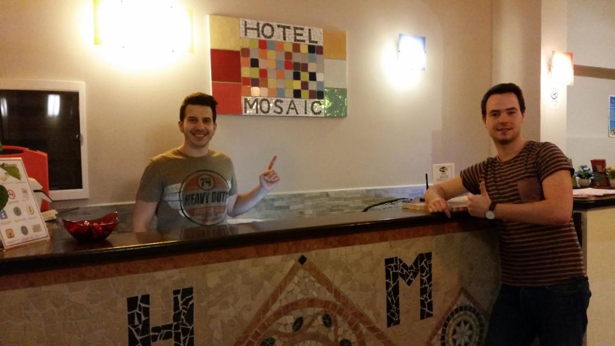 Hostel Mosaic - Housity