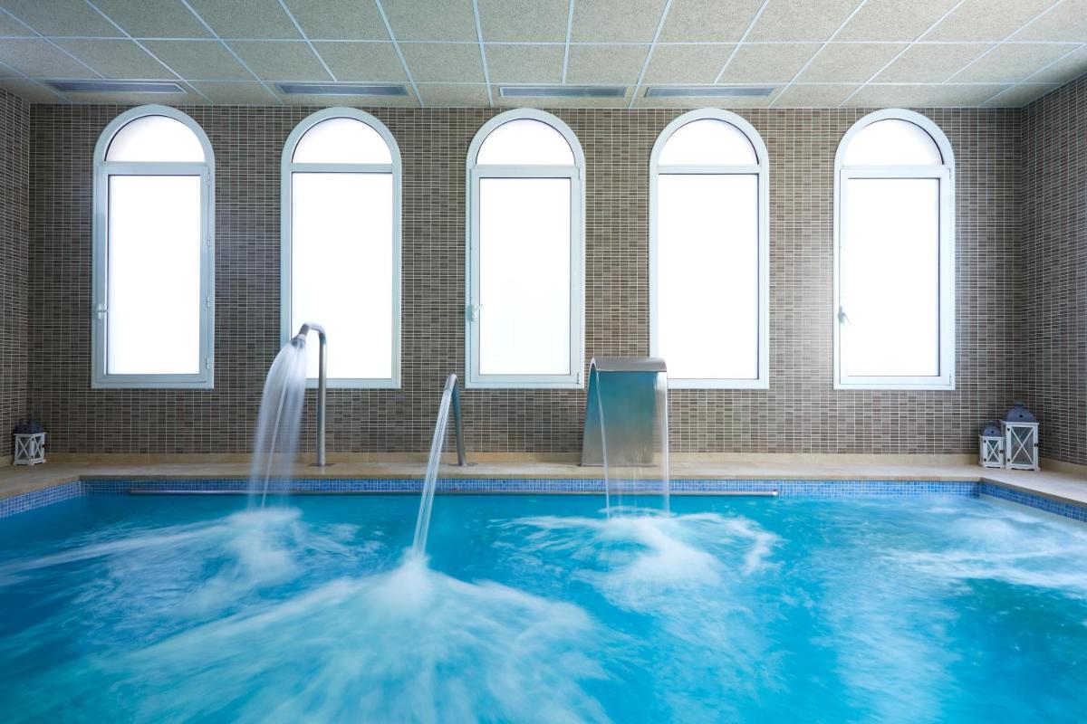 Piscina en o cerca de 1881 Hotel Balneario Vichy Catalan
