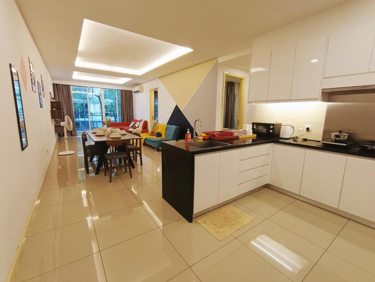 Shore Hotel Melaka Private Suites by Jeffery Lam Home Management - Hizvo