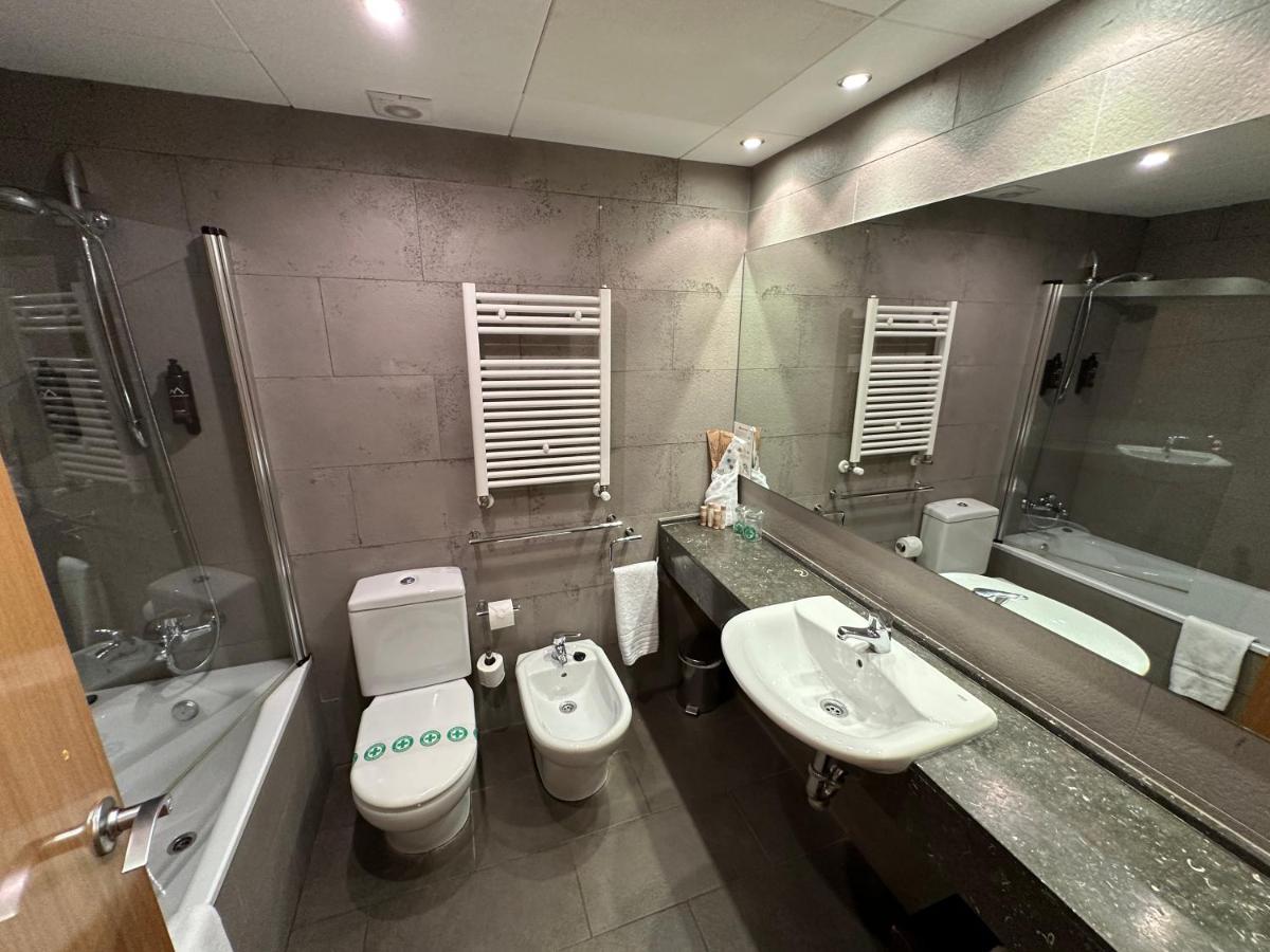 Un baño de Aparthotel Siente Boí & SPA