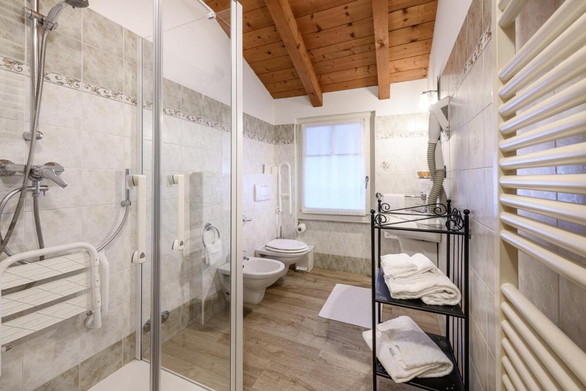 Hotel Garni Le Corti - Housity