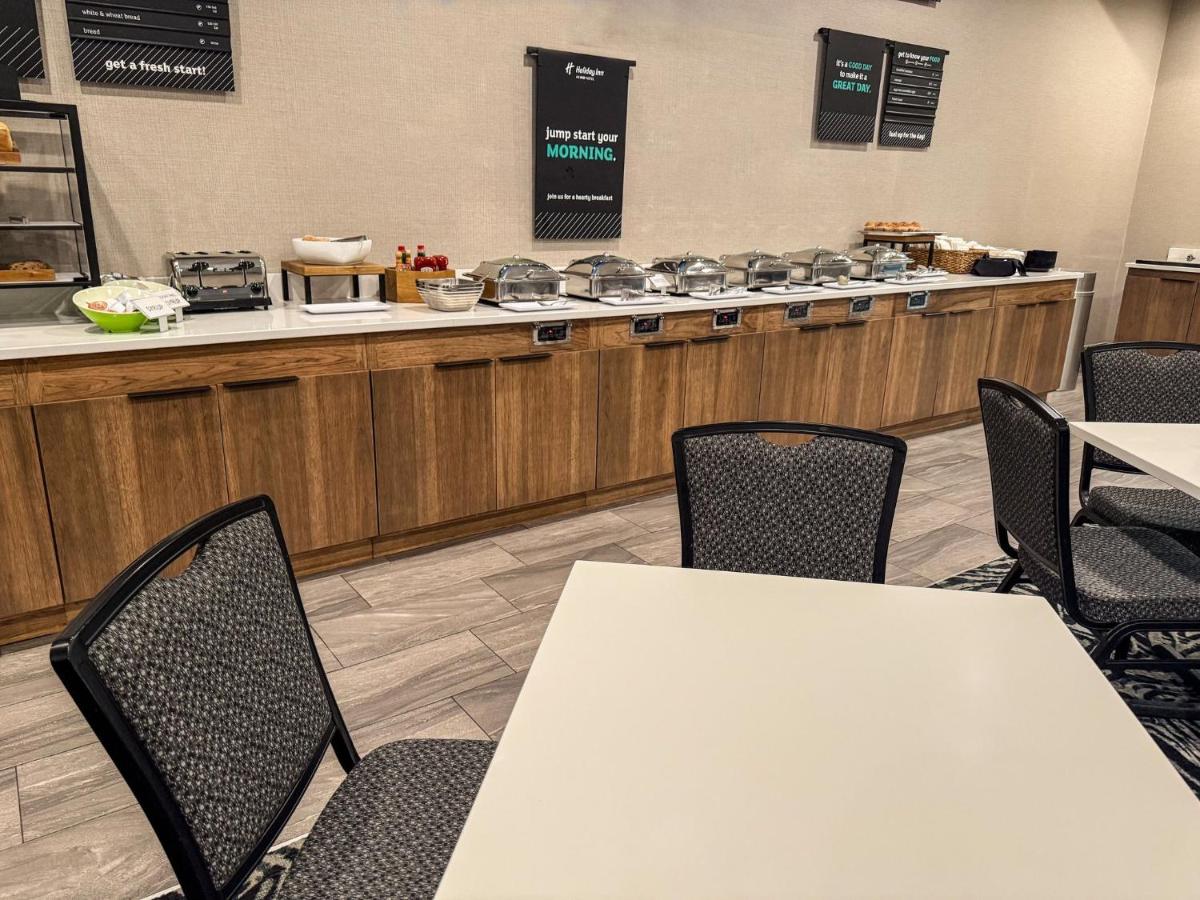 Holiday Inn Kearney by IHG - Housity