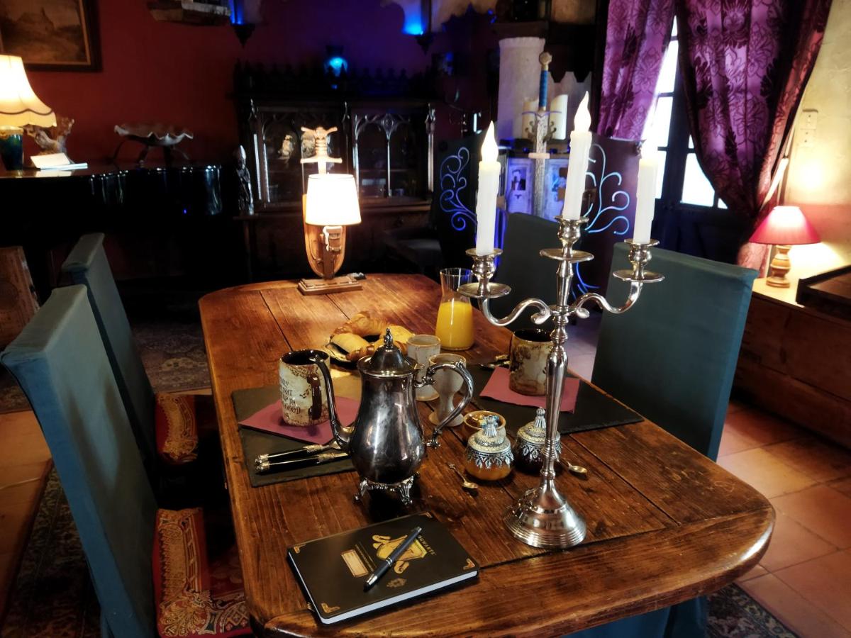 Suite de Merlin l'enchanteur - Housity
