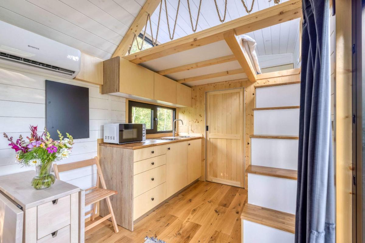 Ezy House 1 by Tiny Away - Housity