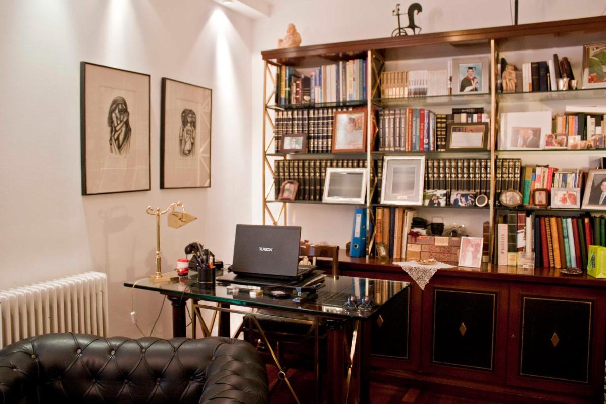 Suitetrails - Luxury Apartment Demokratias