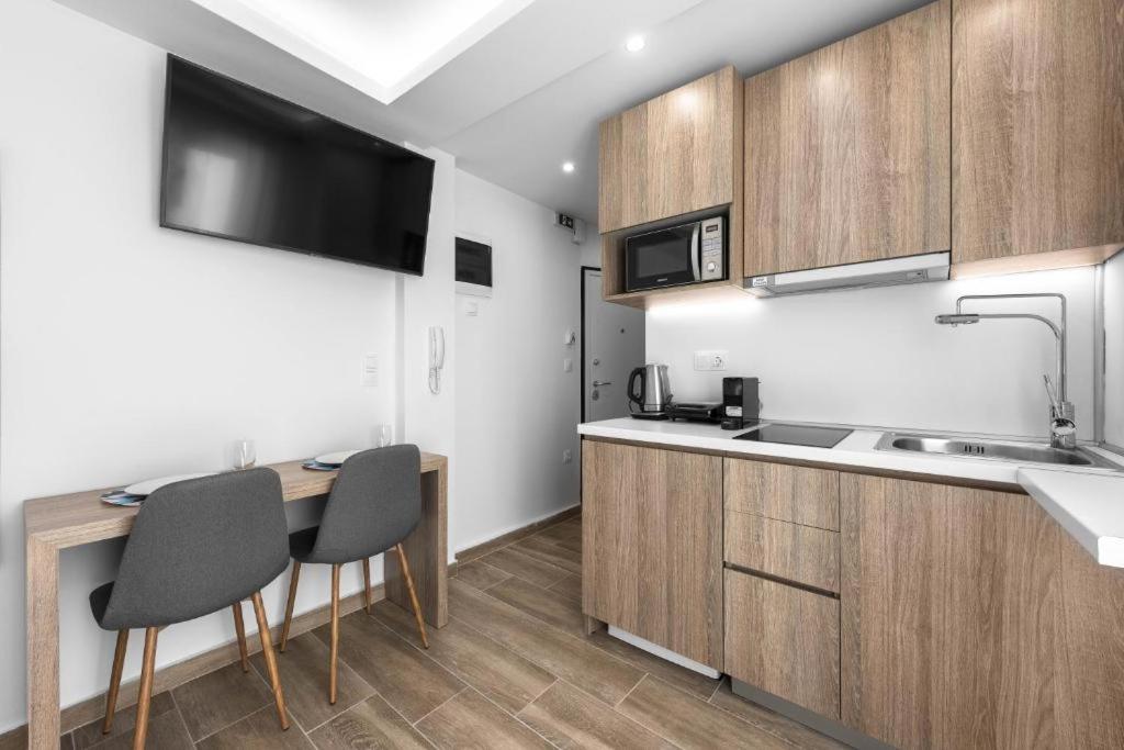 Penthouse Level 9, Nilie Hospitality MGMT - Housity