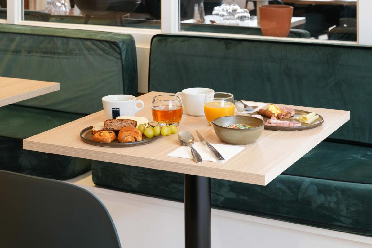 Nourriture dans l'hôtel ou à proximité