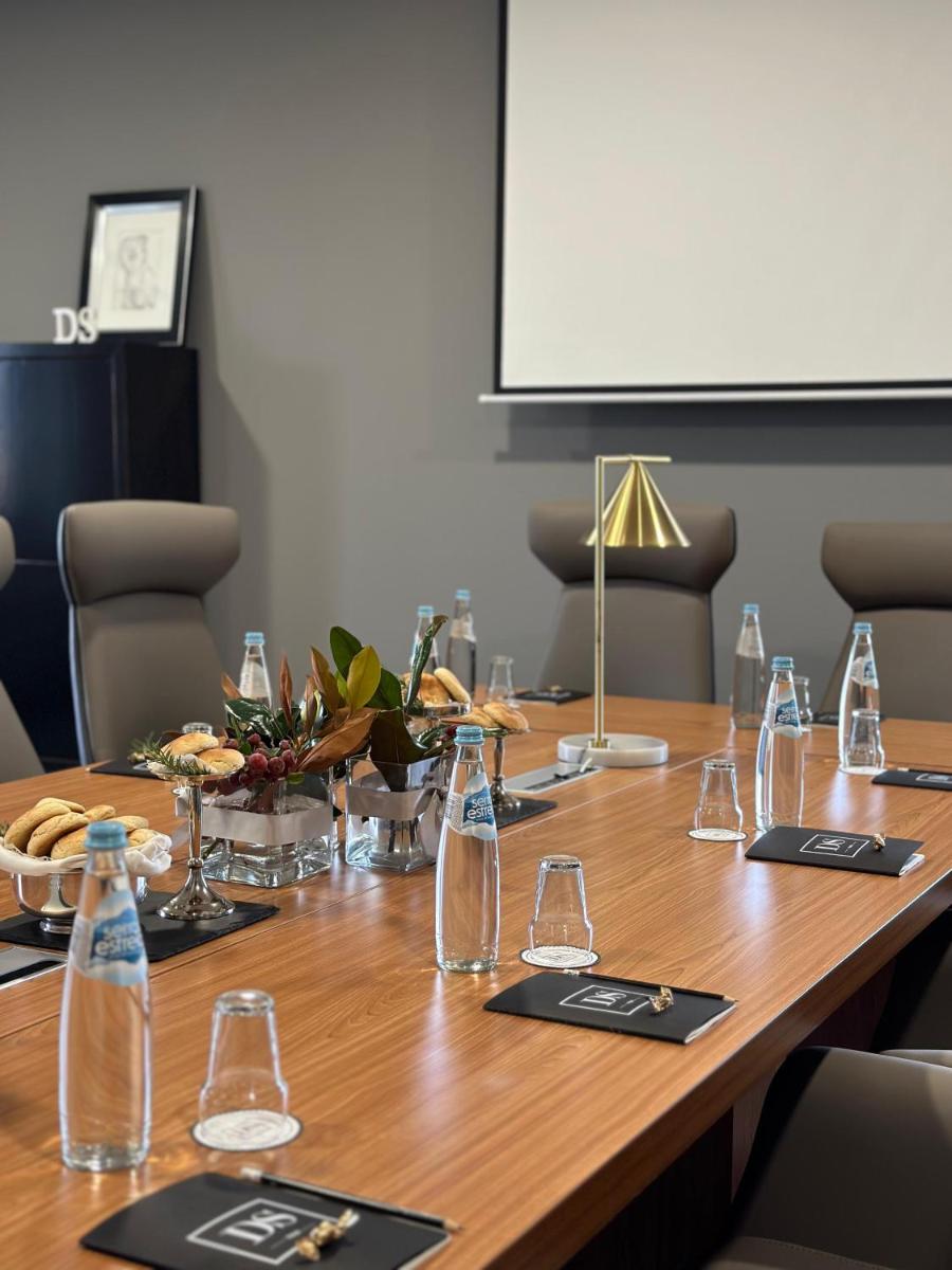 A área empresarial e/ ou a sala de conferências de DS Hotel Lusopark