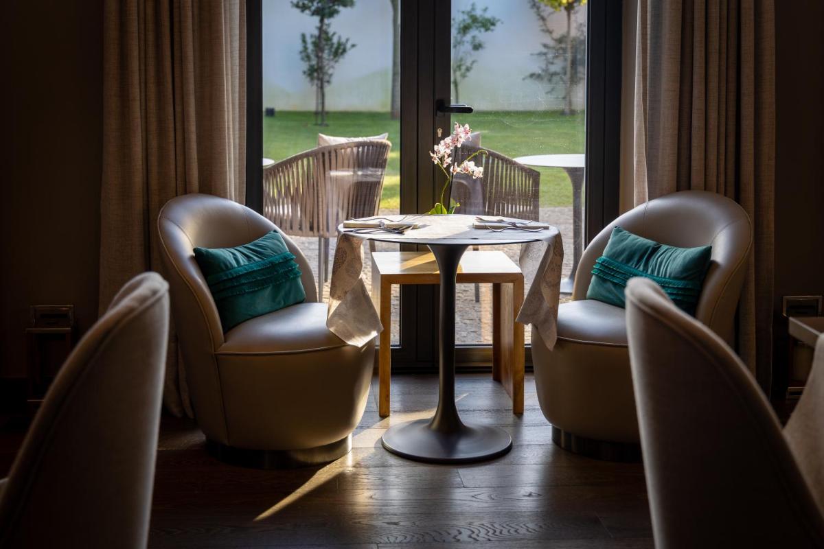 Uma área de estar em DS Hotel Lusopark