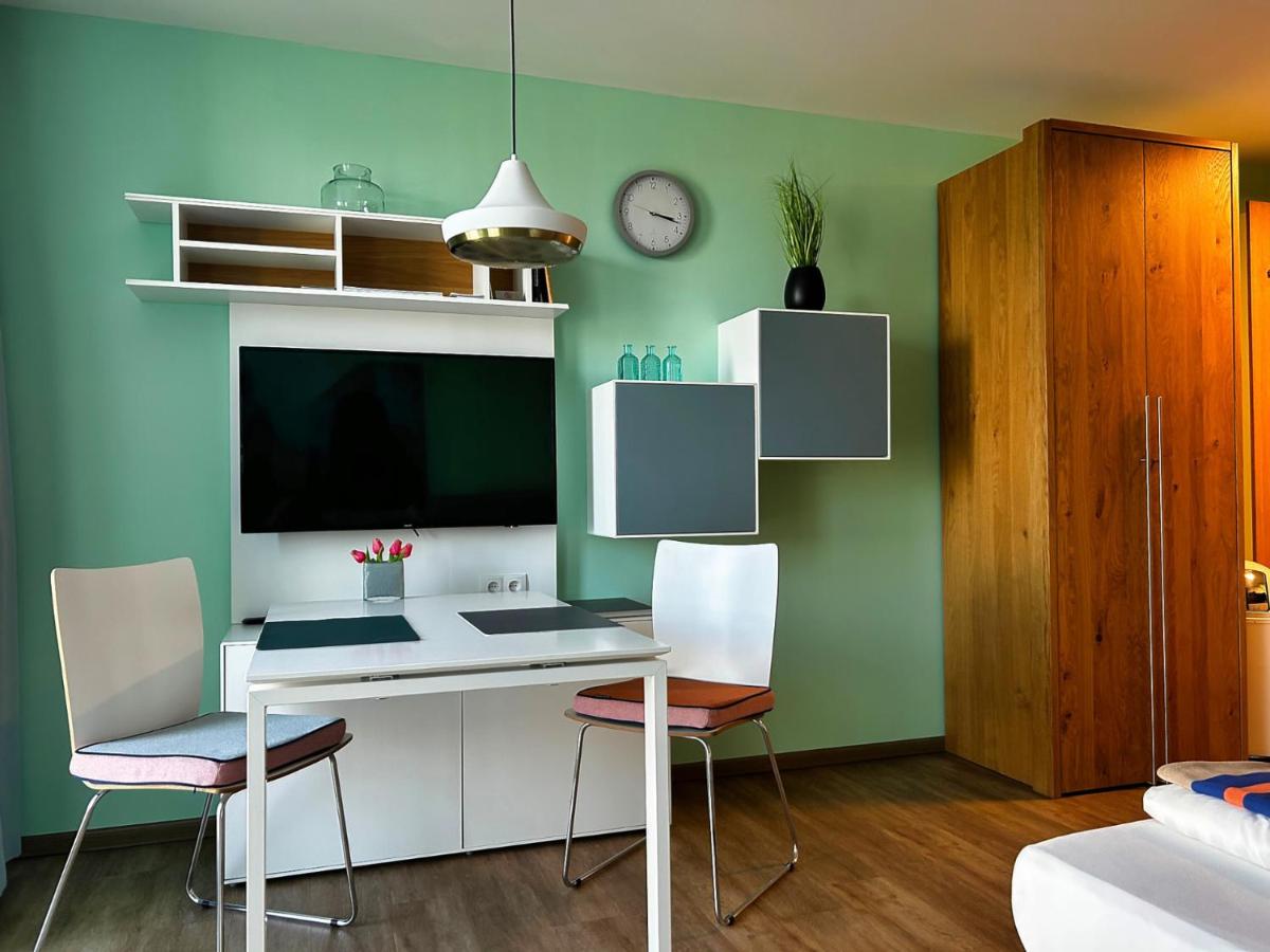 NINO-Boardinghouse 12 - ruth's apartment - Housity