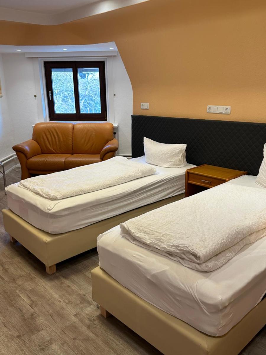 Hotel Quickborner Hof - Housity