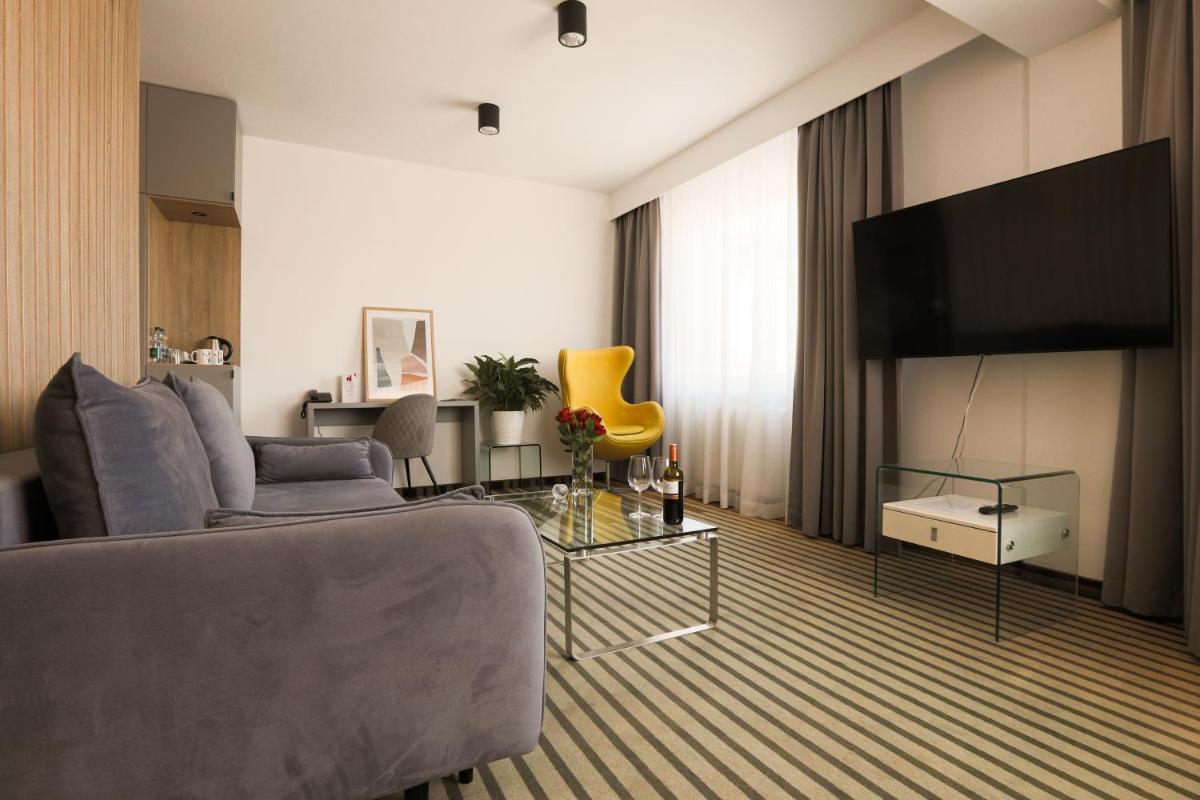 NoBo Hotel - business - Housity
