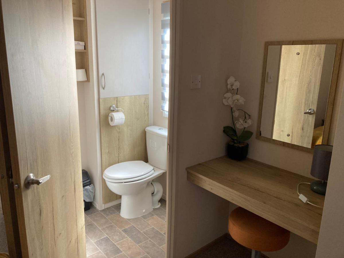 Caravan Porthcawl - Housity