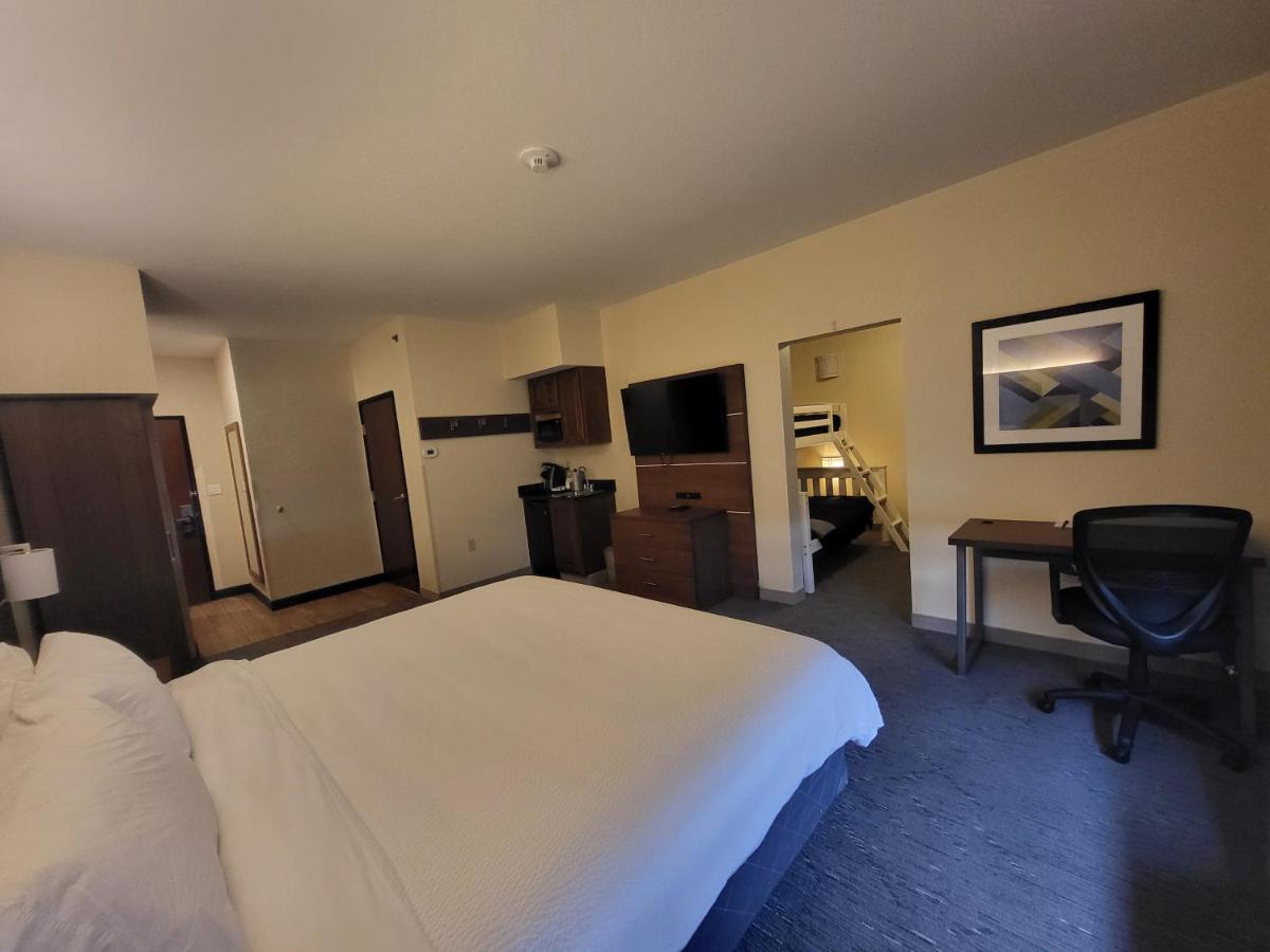 Comfort Inn & Suites Miami - Route 66 - Hizvo