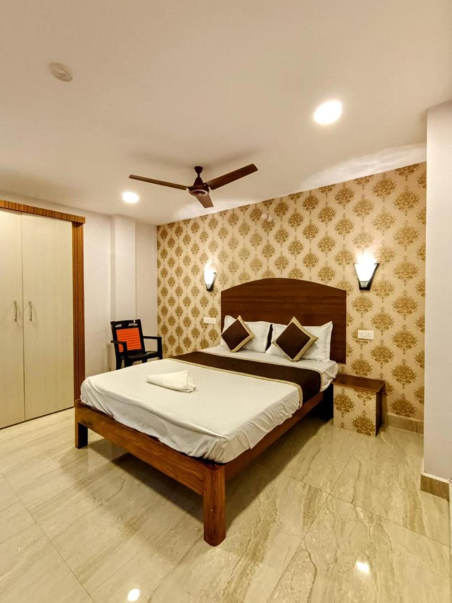 Aashrey Bed and Breakfast - Housity