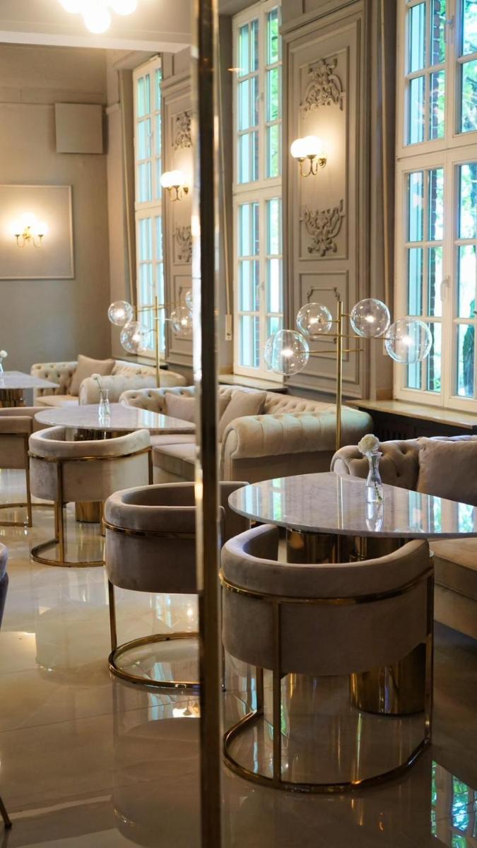 Hotel Casino im Park - Housity