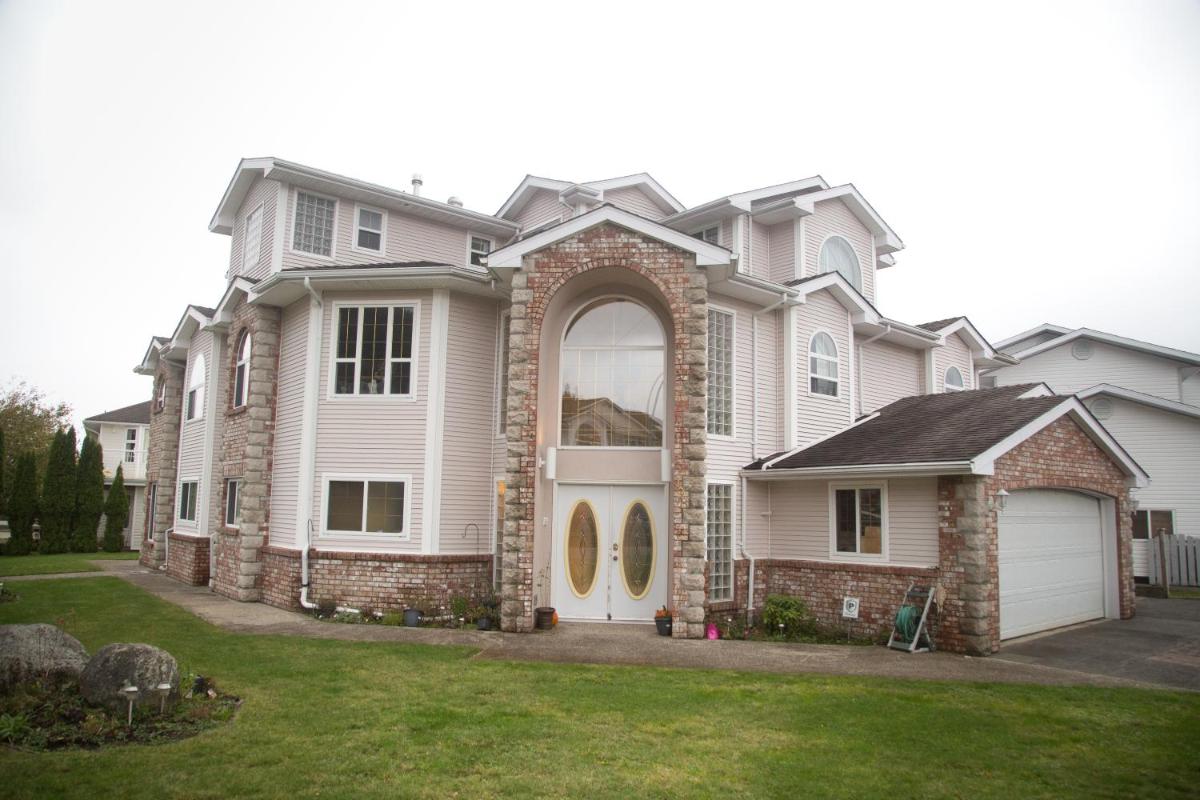 Eagle Close Executive B&B - Housity
