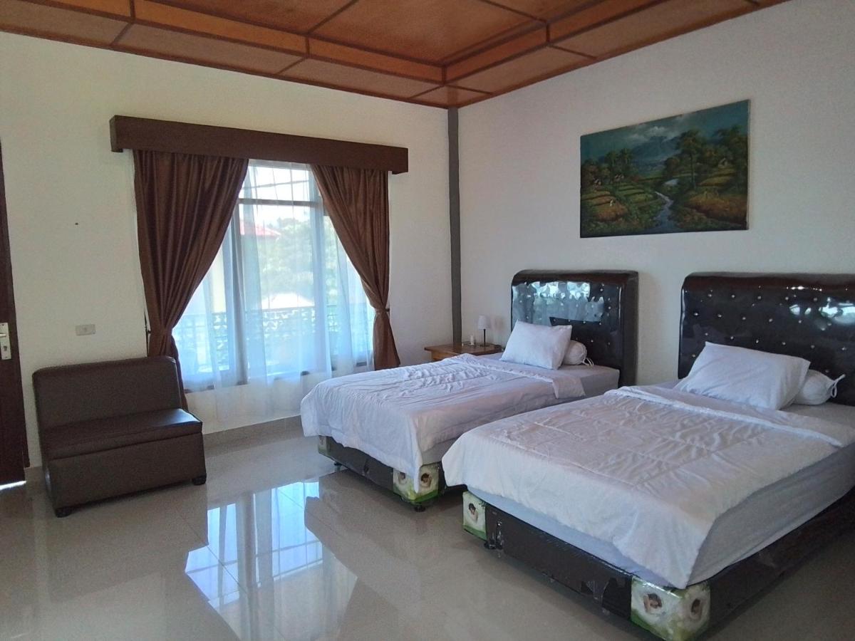 Matraville Home Stay Tuk Tuk Lake Toba Samosir - Housity