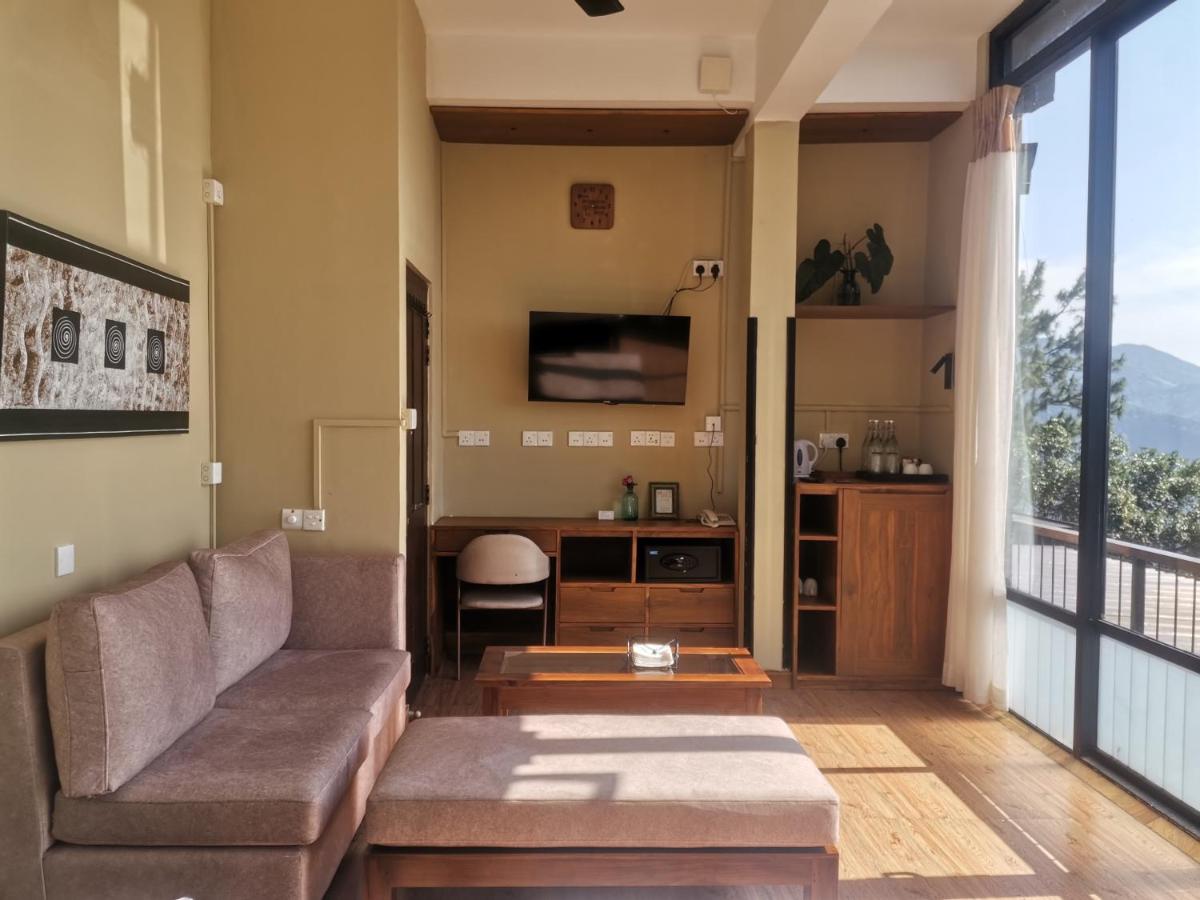 The Riverston Grand - Housity