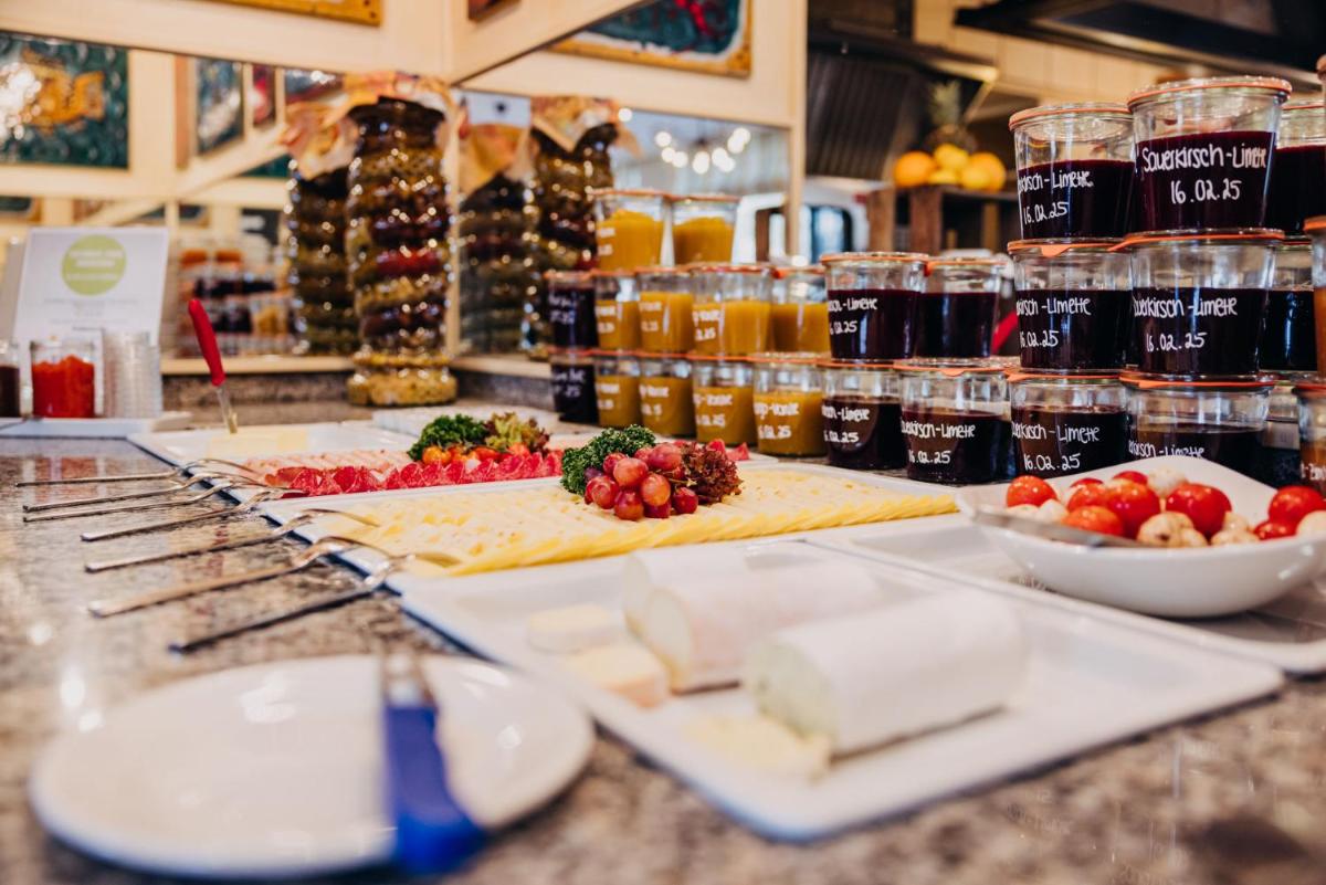 NP Hotel Ullrich - Housity