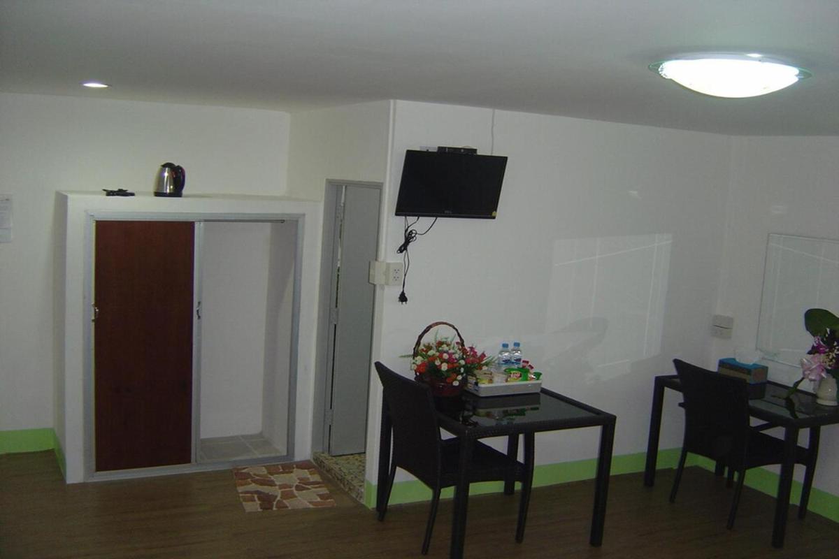 Coconut Home Resort - Housity