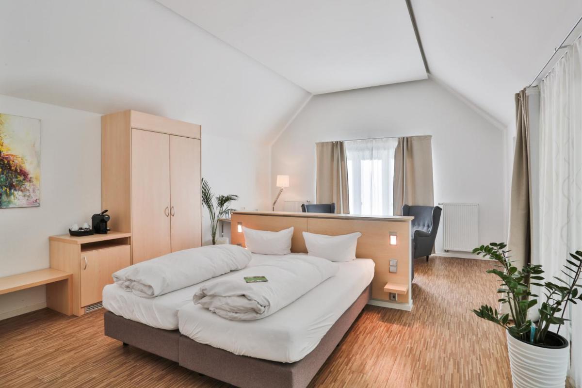 Gut Gremmelin - Housity