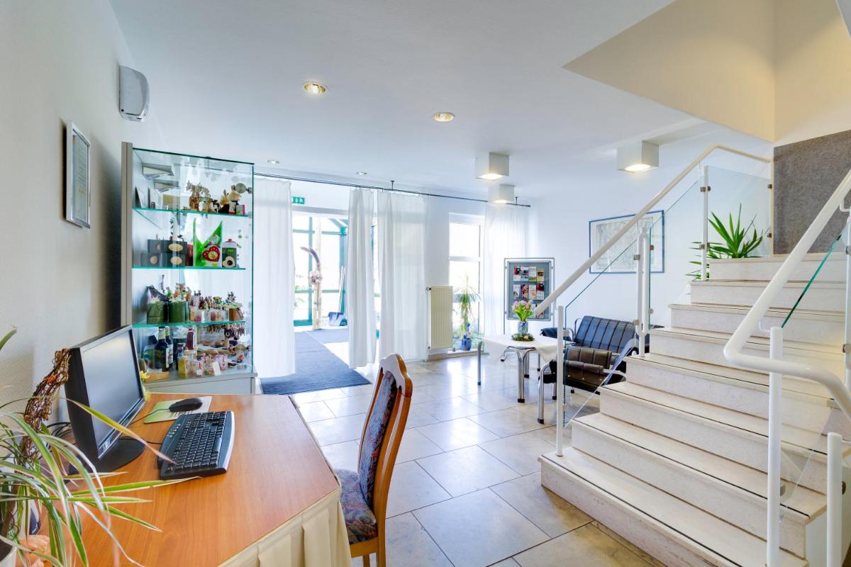 Hotel garni Zwickau-Mosel - Housity
