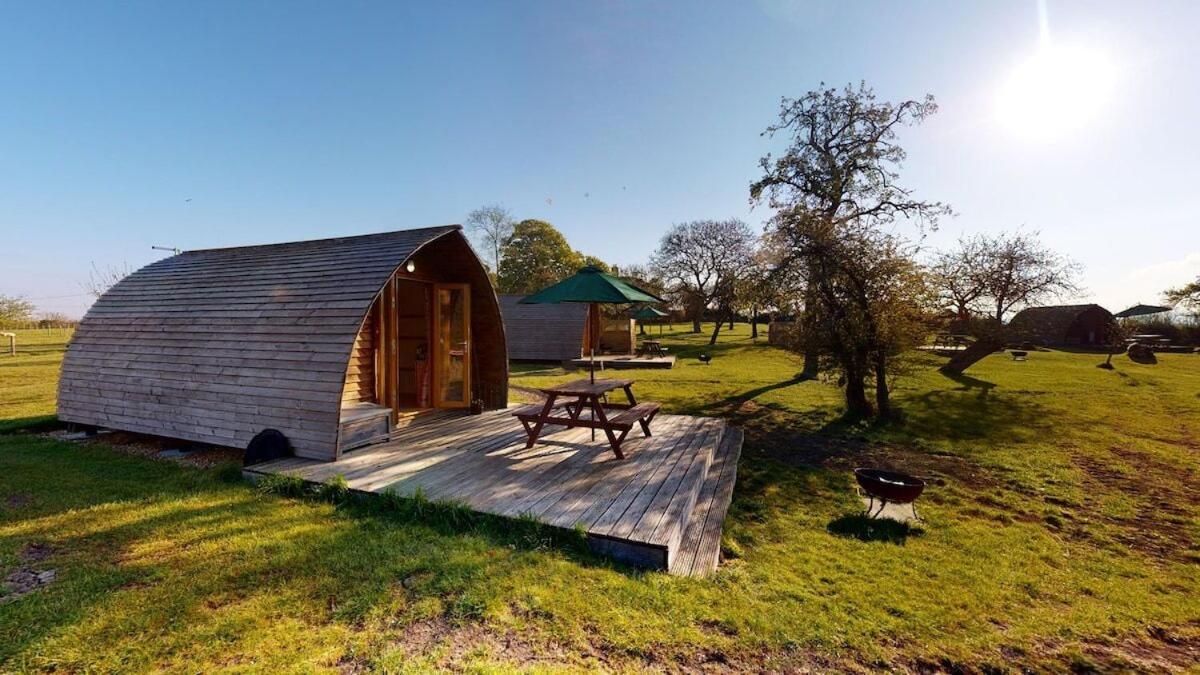 Hill Farm and Orchard - Housity