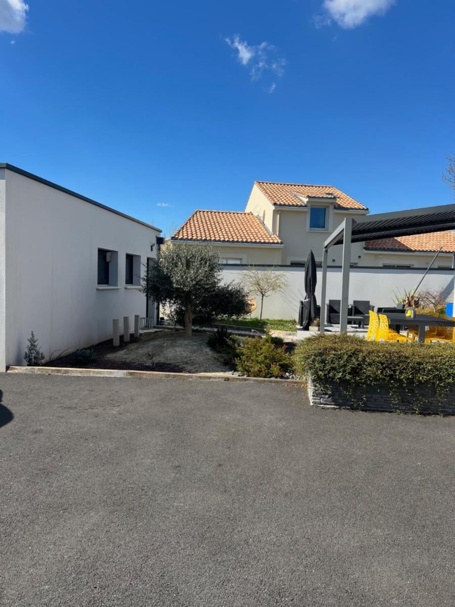Chambre indépendante - Les halbrans - Housity