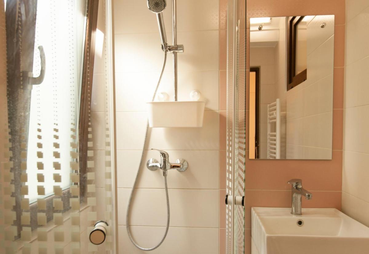Studio 24 - Housity