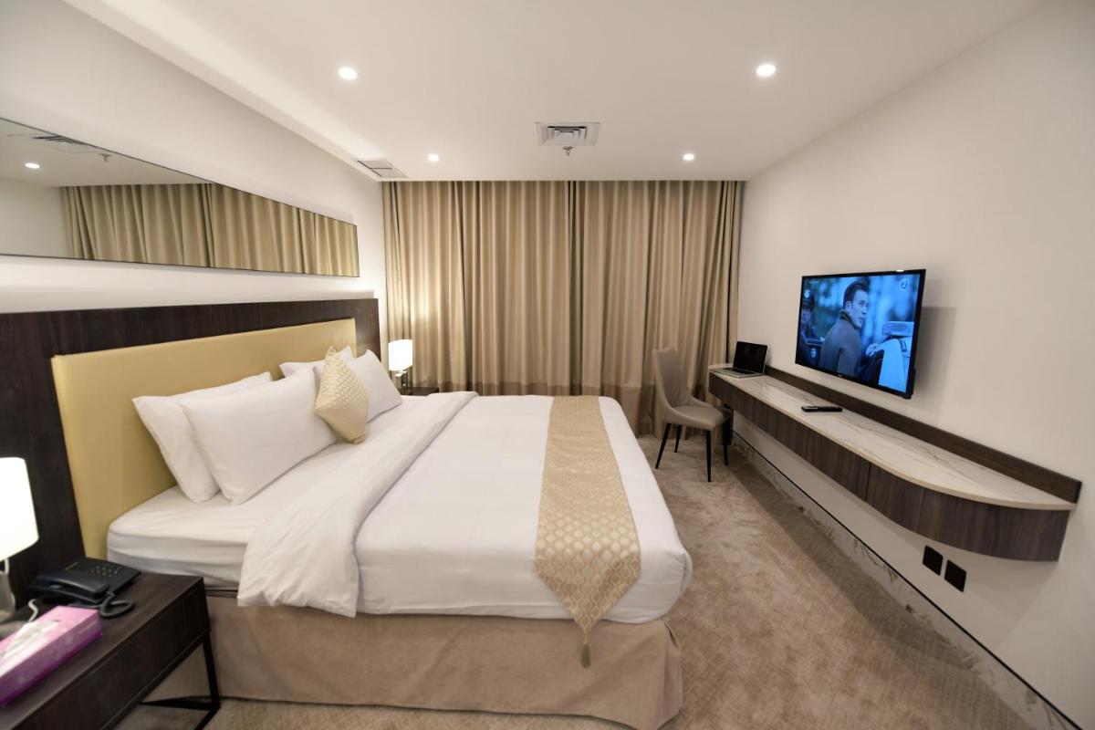 Carlton Tower Hotel Kuwait - Housity