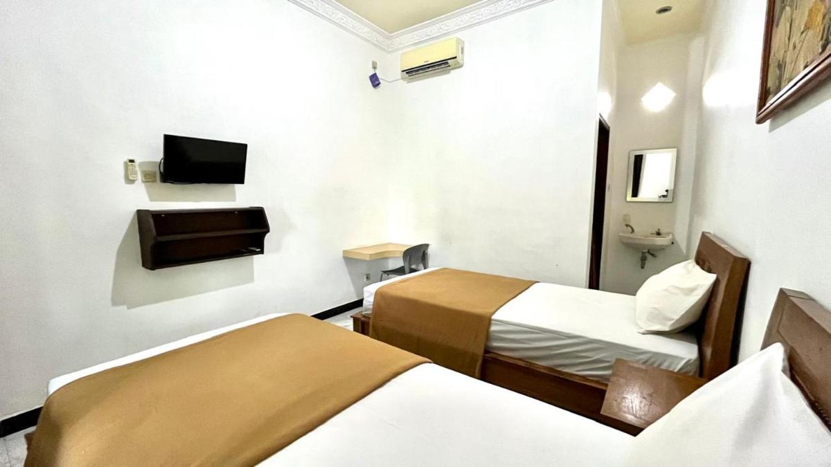 Adhya Guest House - Housity