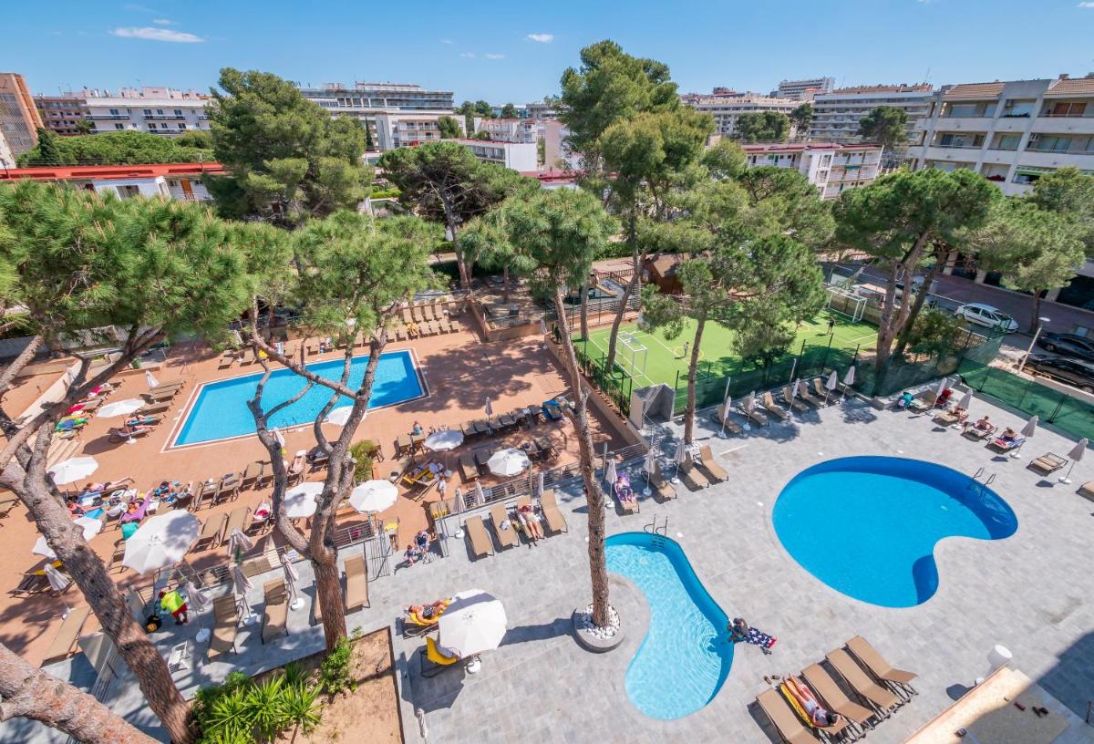 Piscina en o cerca de Golden Port Salou & Spa