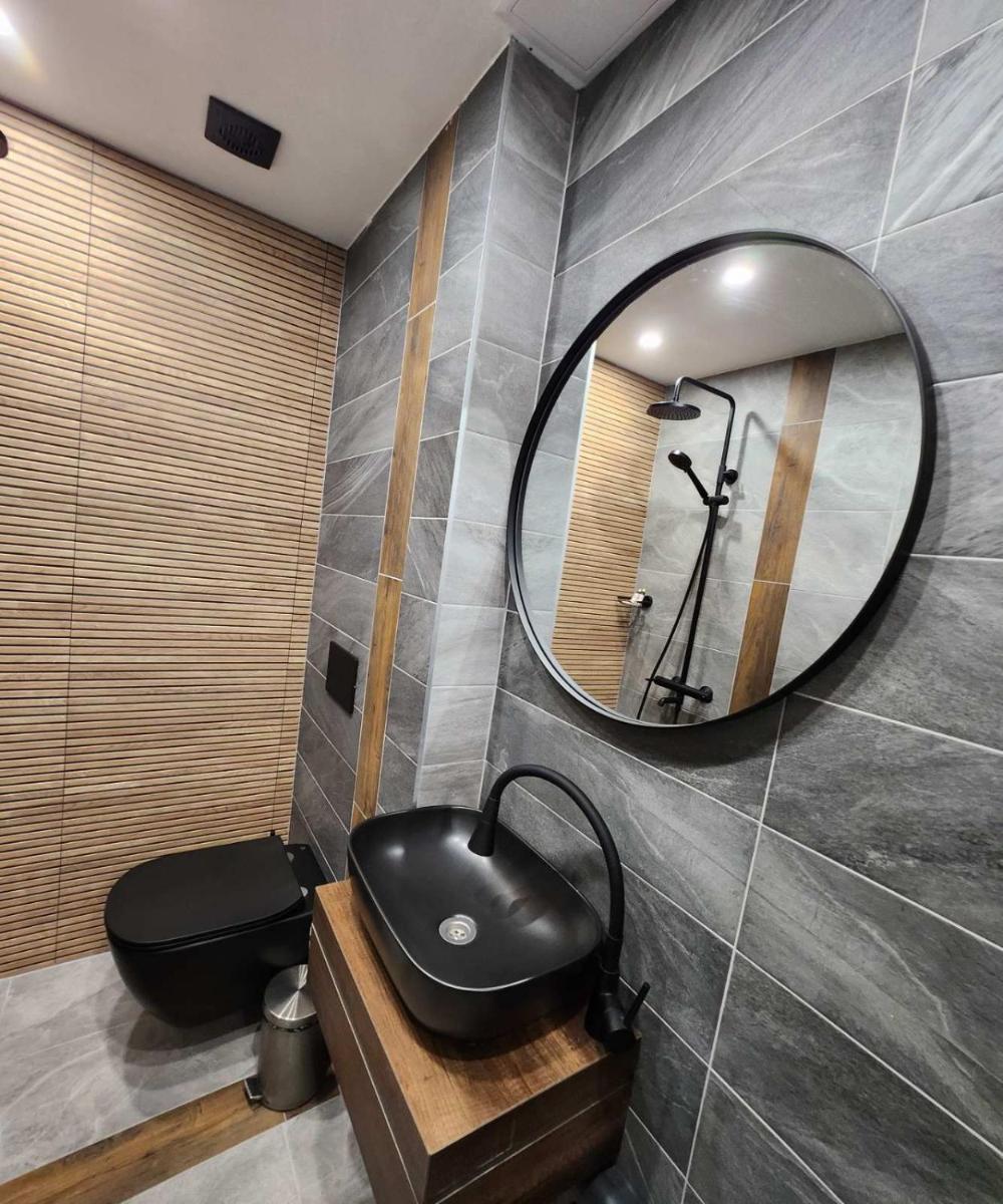 Jorela Family Hotel - Housity