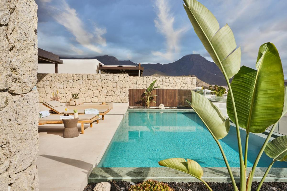 Piscina en o cerca de Royal Hideaway Corales Villas