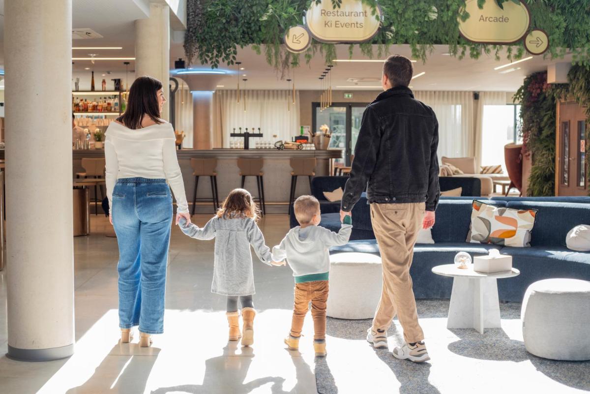 Clients de l'établissement Ki Space Hotel & Spa - near Disneyland Paris