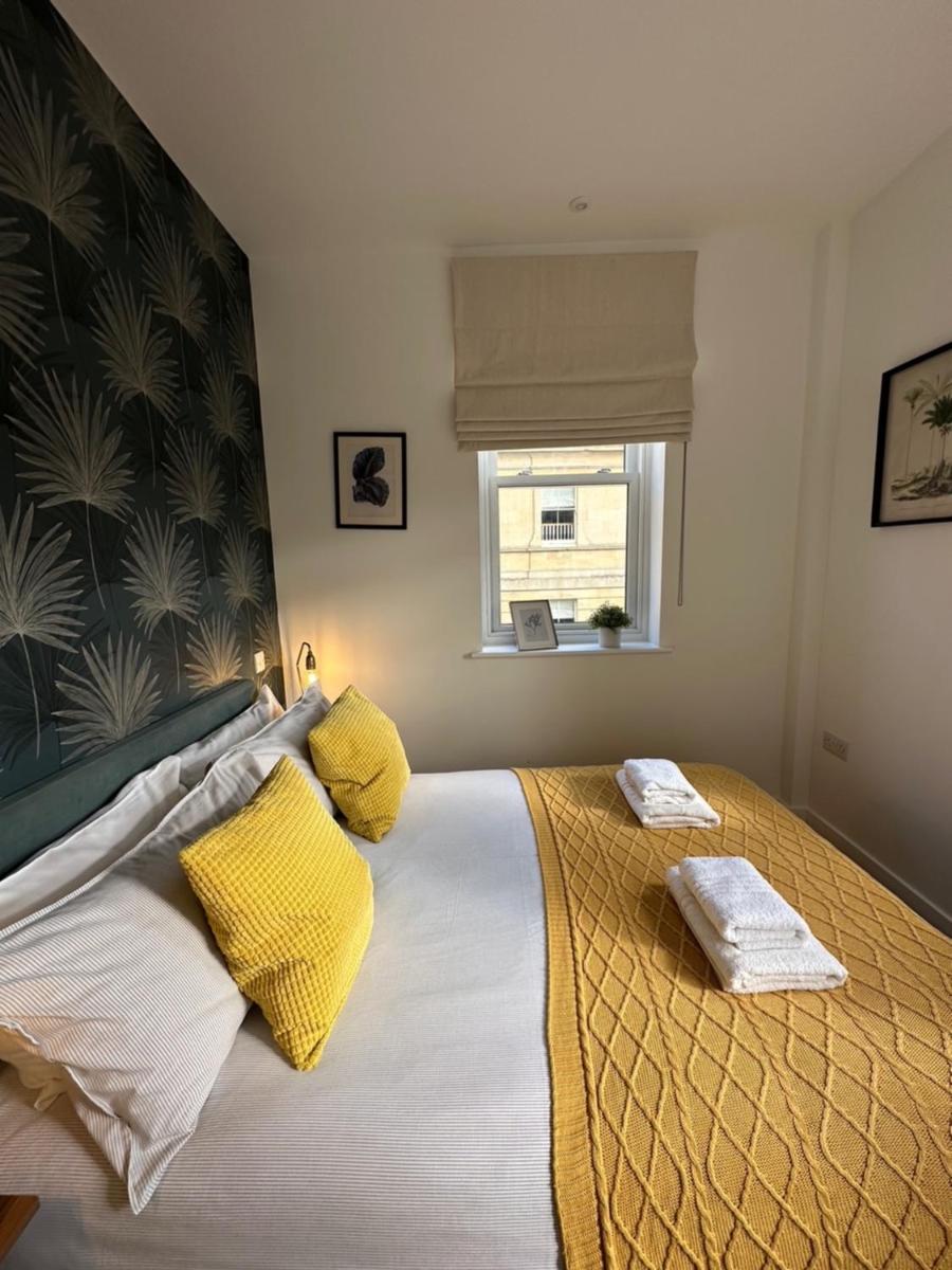 Cosy, modern 1-bed apartment in Bath's iconic centre - Housity