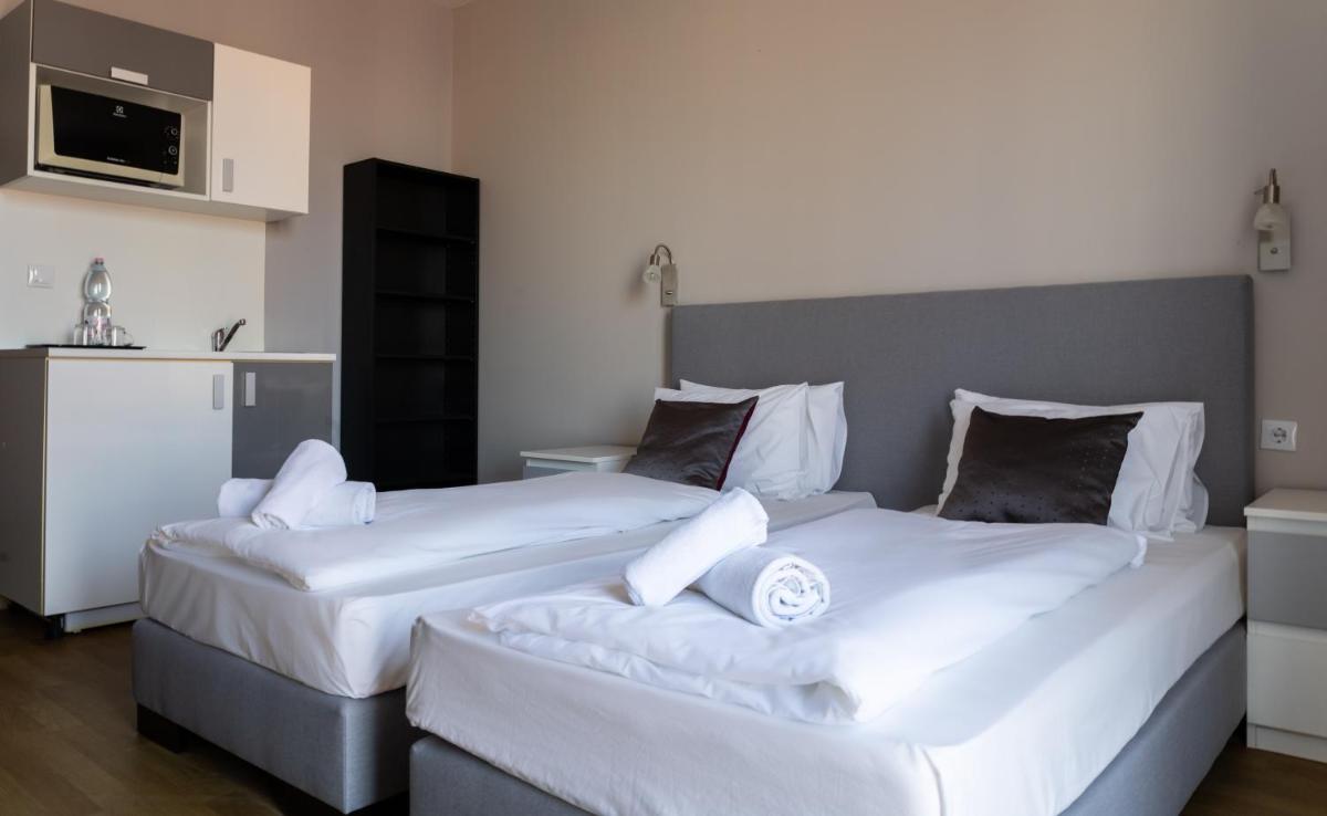 Di Verdi Imperial Hotel - Housity