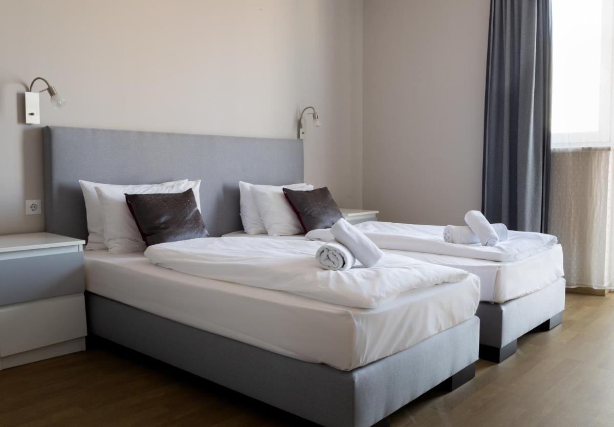 Di Verdi Imperial Hotel - Housity