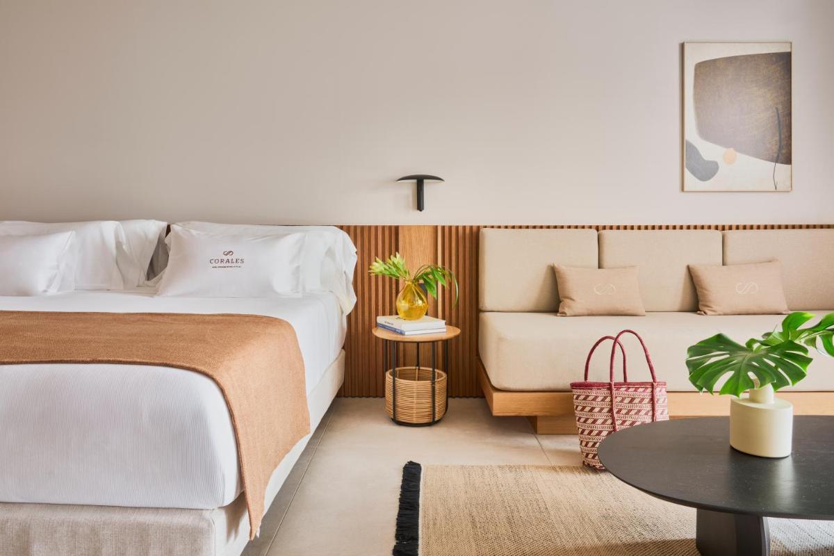Cama o camas de una habitación en Royal Hideaway Corales Villas