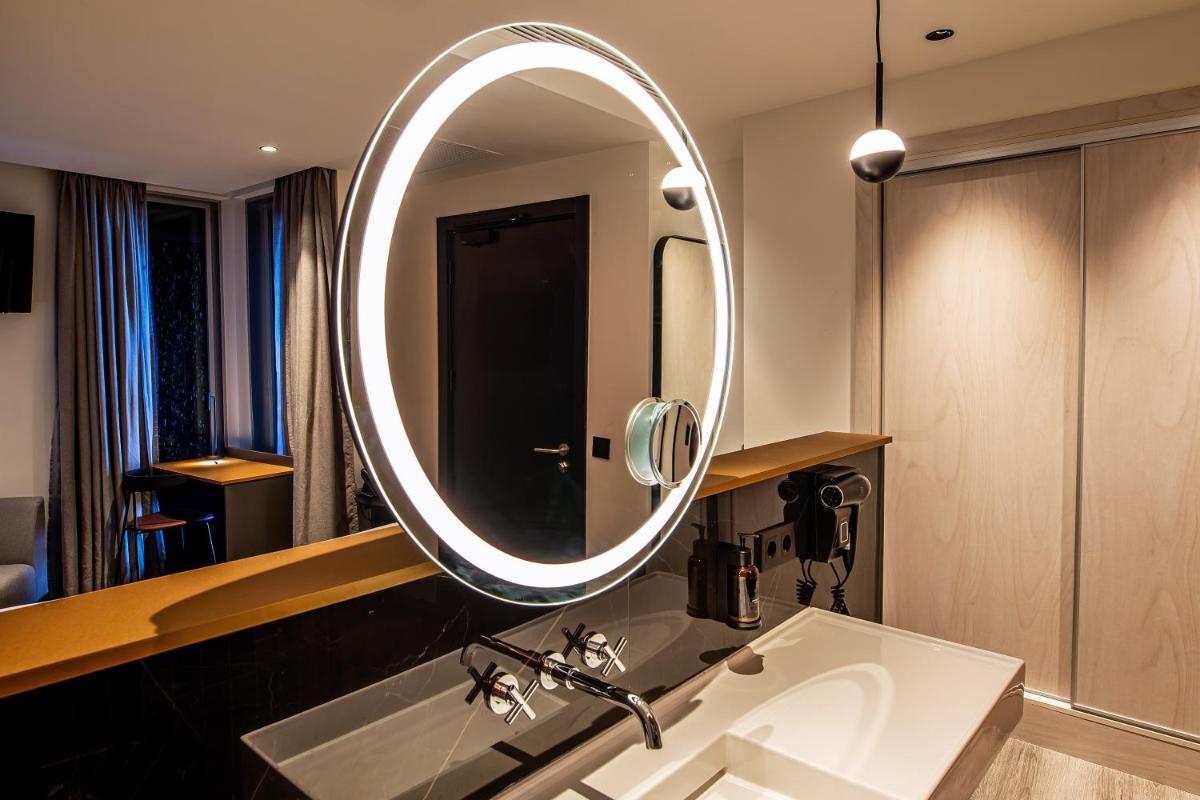 Un baño de Silken Saaj Maar - Adults Only