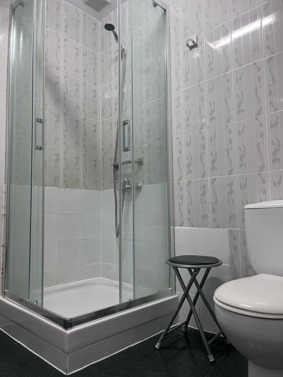 Hostal Alonso No Limit Madrid - Housity