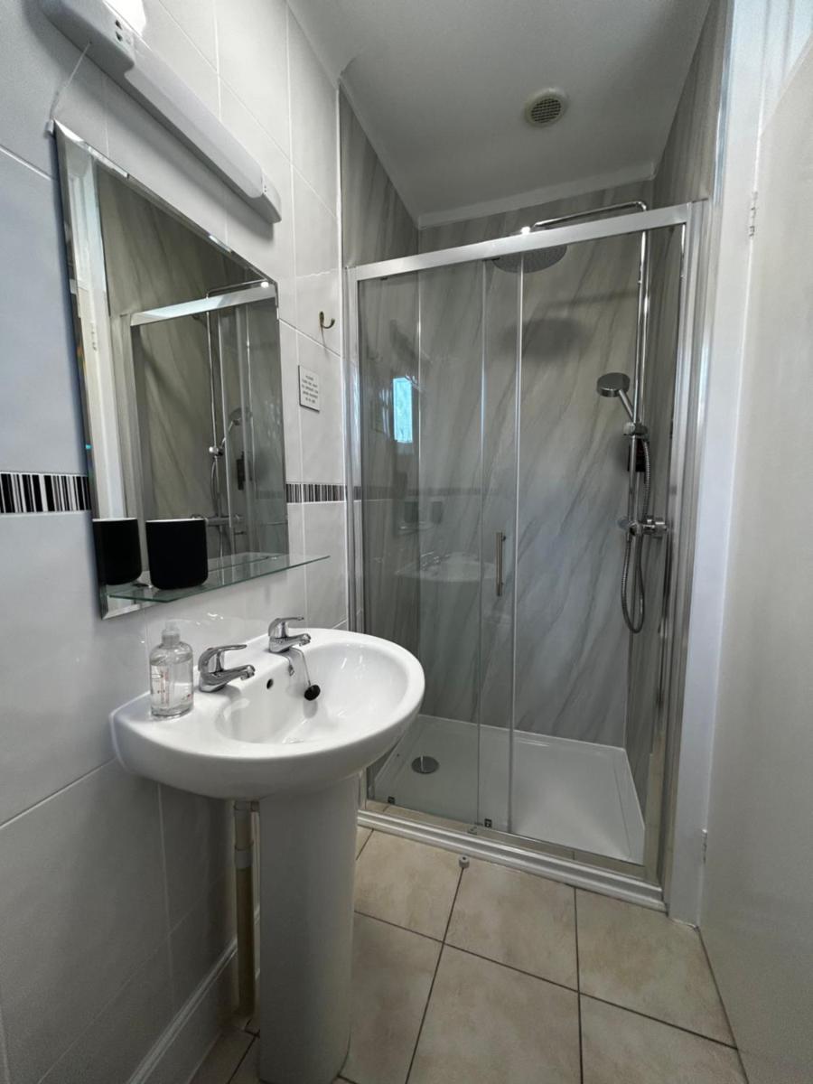 Lucerne B&B - Housity