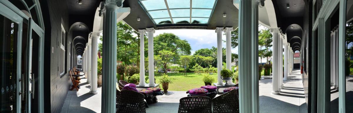Jinhue Hotel - Housity