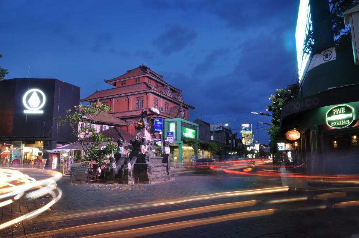 Bemo Corner Guest House - Housity