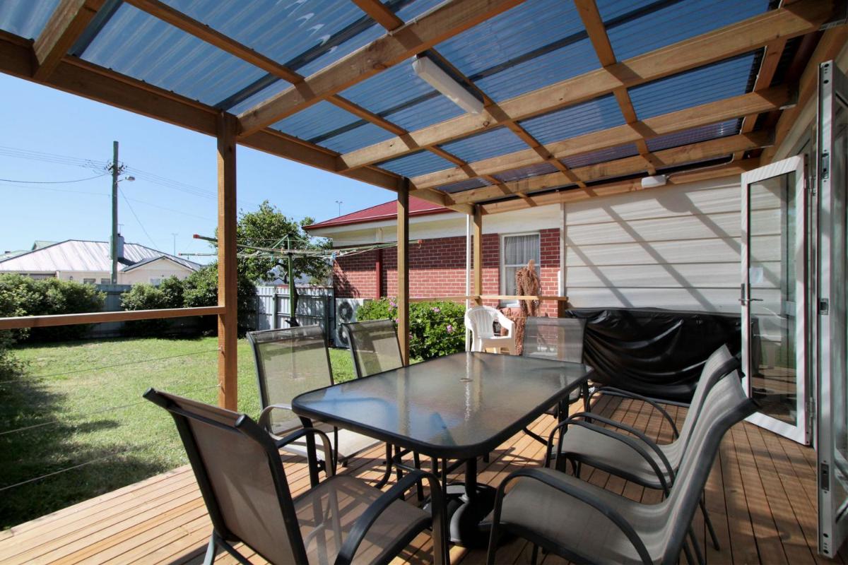 Suitetrails - Moonah Central Apartments